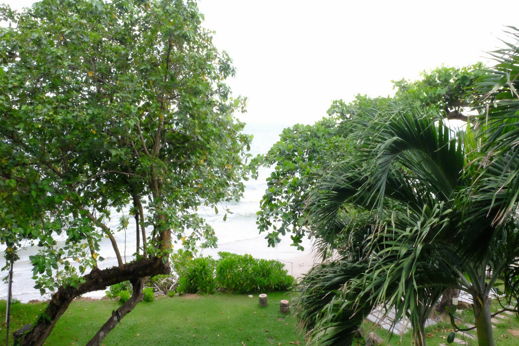 Wang Kaew Resort Rayong Esterno foto